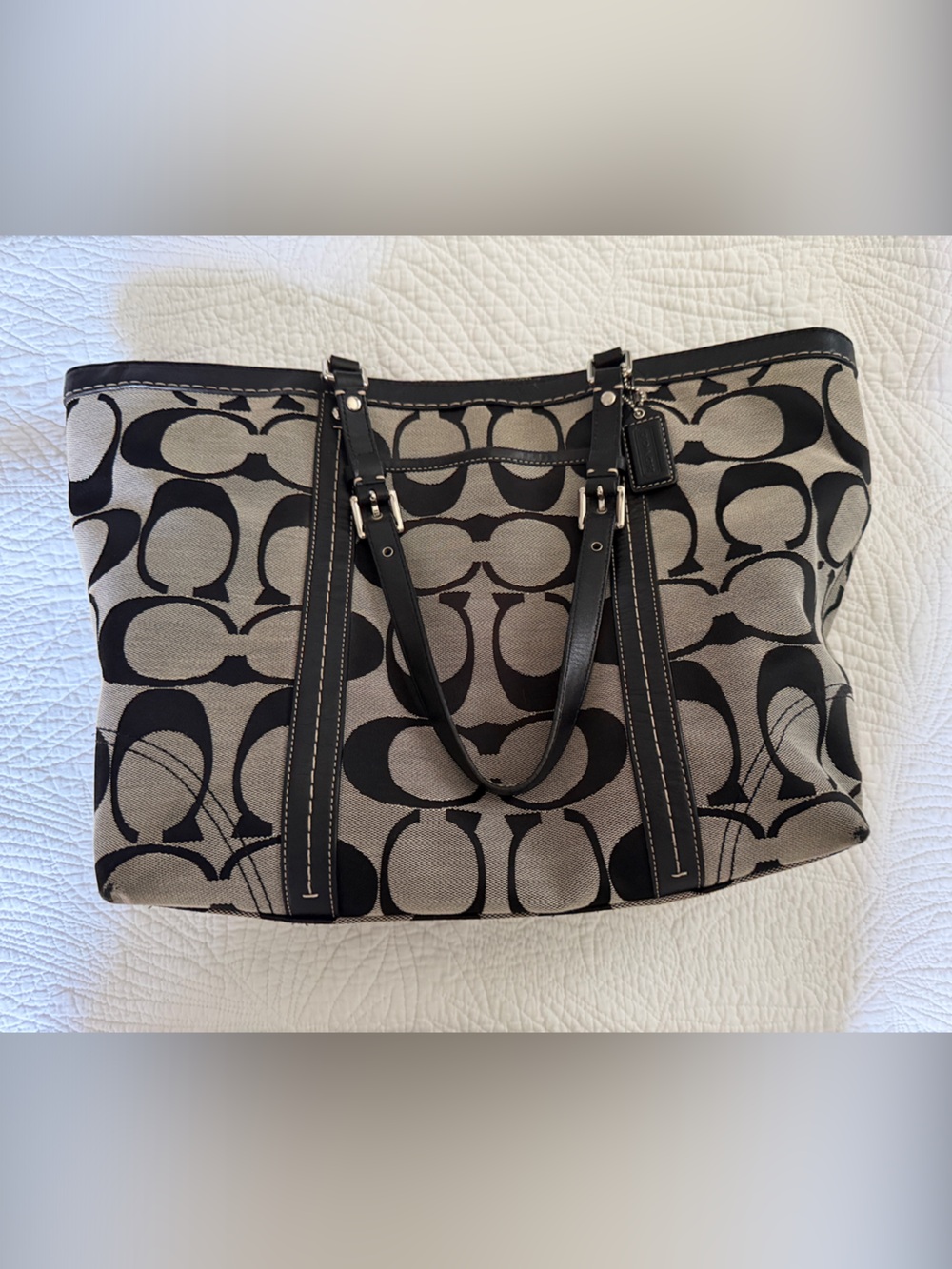 Coach Large Signature Canvas Tote in Khaki & Black
